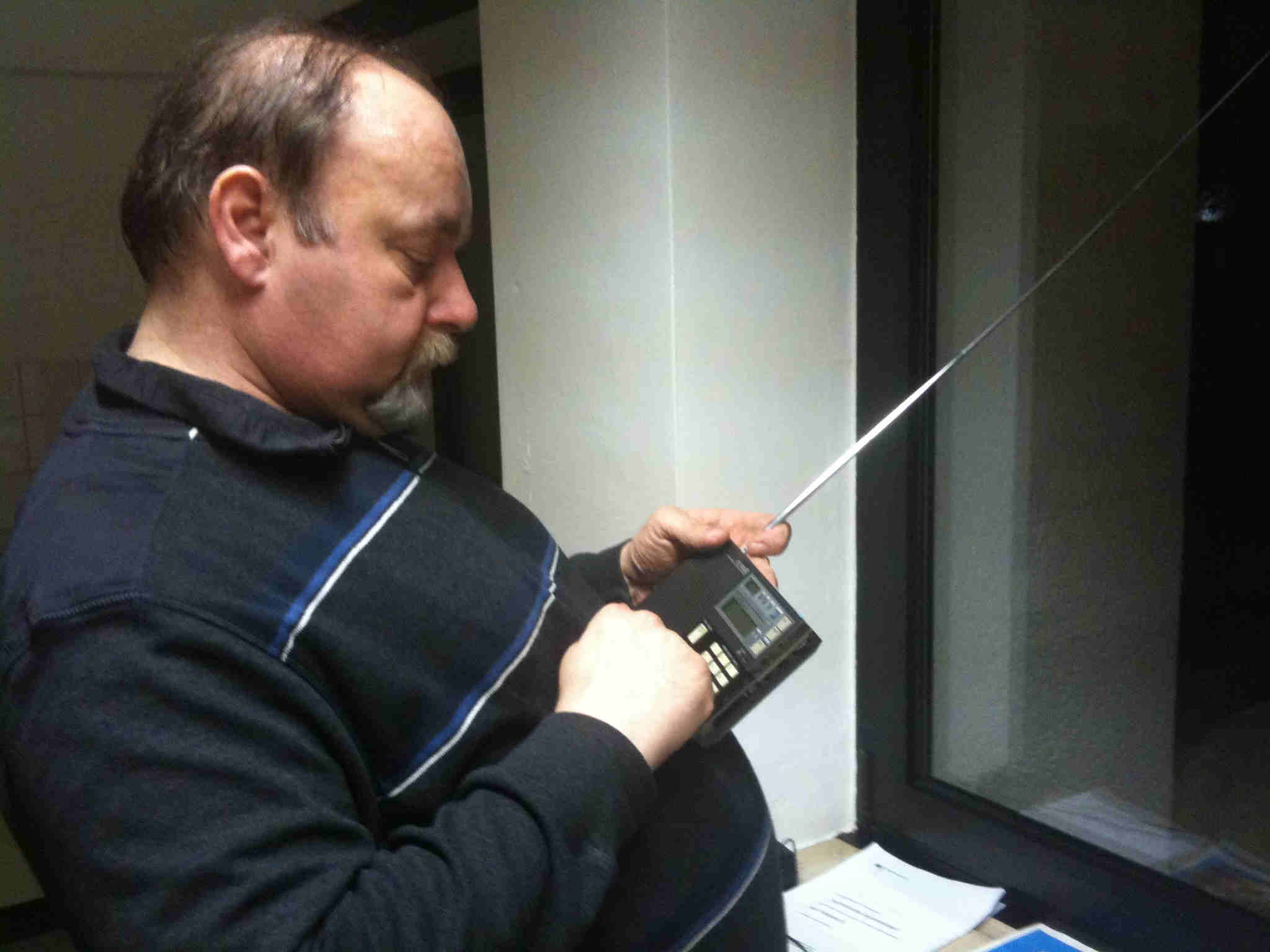 Foto: DF6HF, SWL Harald mit RX